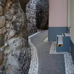 Pauloldtown - Local Experience W Rooftop N Jacuzzi * Paul do Mar (Madeira)