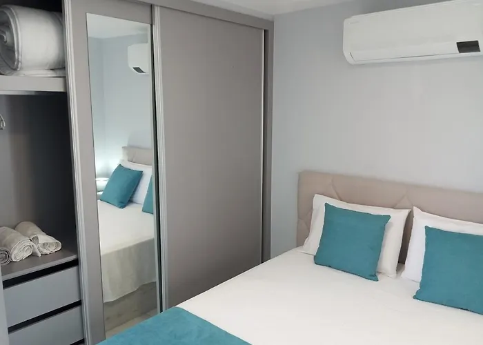 וילה Pauloldtown - Local Experience W Rooftop N Jacuzzi פול דו מאר