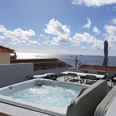Pauloldtown - Local Experience W Rooftop N Jacuzzi *