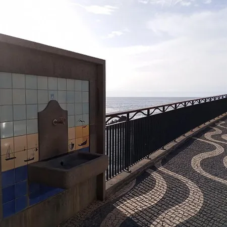 Pauloldtown - Local Experience W Rooftop N Jacuzzi Willa Paul do Mar (Madeira)