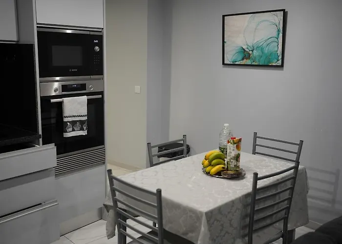 Pauloldtown - Local Experience W Rooftop N Jacuzzi Paul do Mar (Madeira)