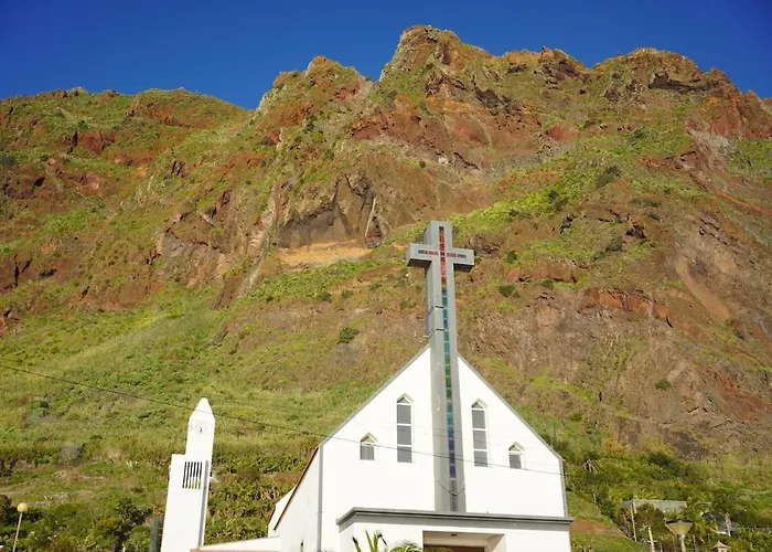 Villa Pauloldtown - Local Experience W Rooftop N Jacuzzi *