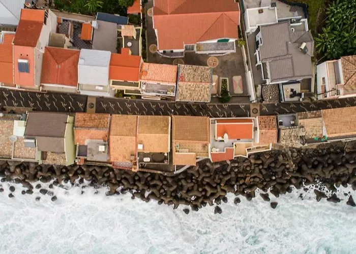 Villa Pauloldtown - Local Experience W Rooftop N Jacuzzi Paul do Mar (Madeira)