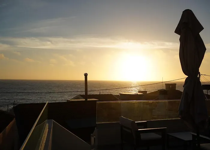 Pauloldtown - Local Experience W Rooftop N Jacuzzi Villa